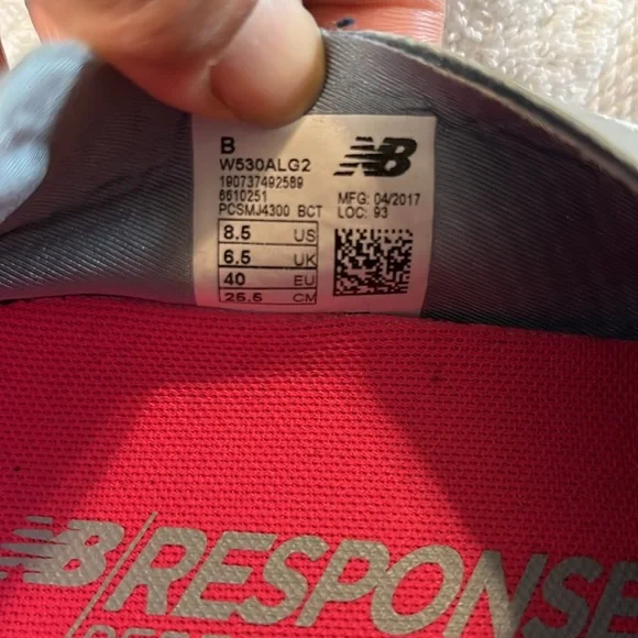 New balance slip on sneakers - Picture 7 of 12